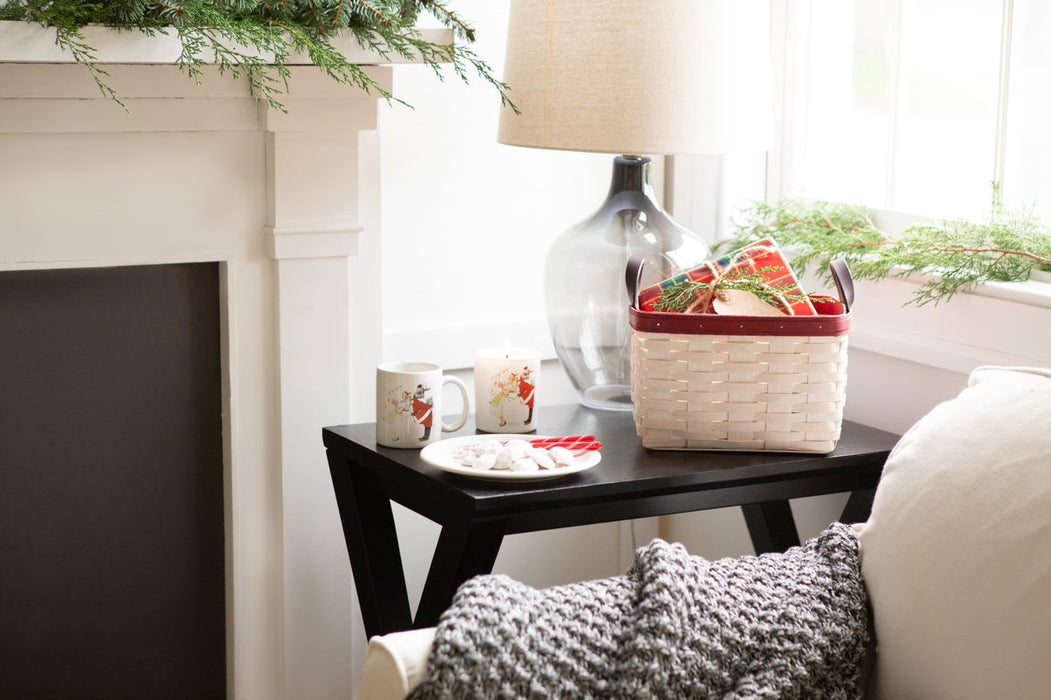 Norman Rockwell Christmas Surprise Holiday Candle