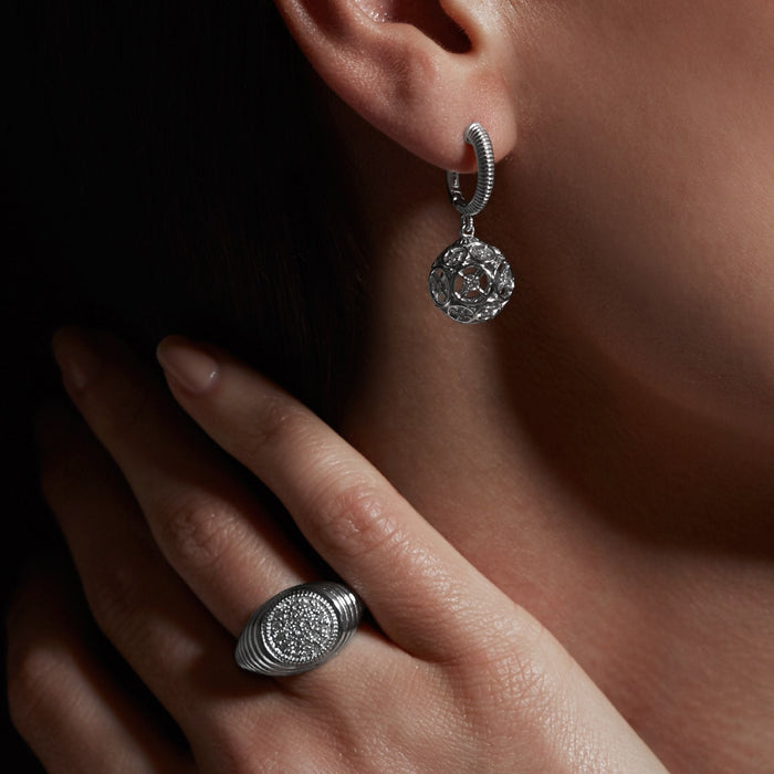 Max Earrings with Diamonds